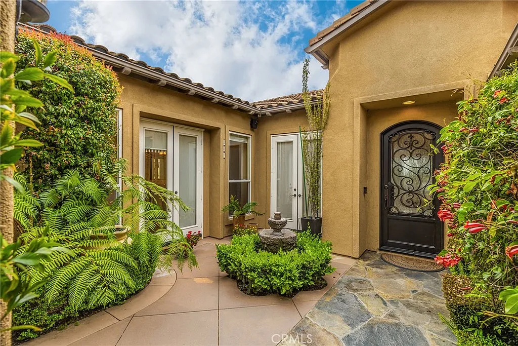 4 bed, 2893 sqft, $6,500 — Photo 4