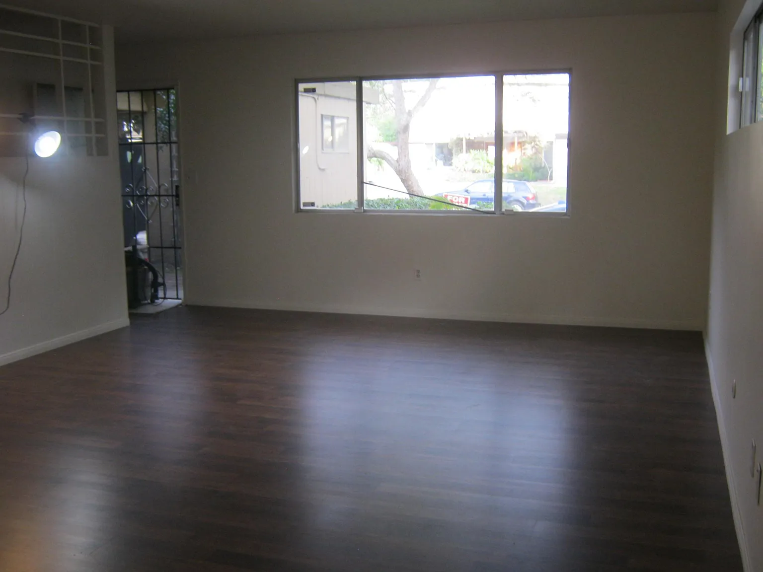 3 bed, 1.5 bath, 1200 sqft, $3,300 — Photo 4