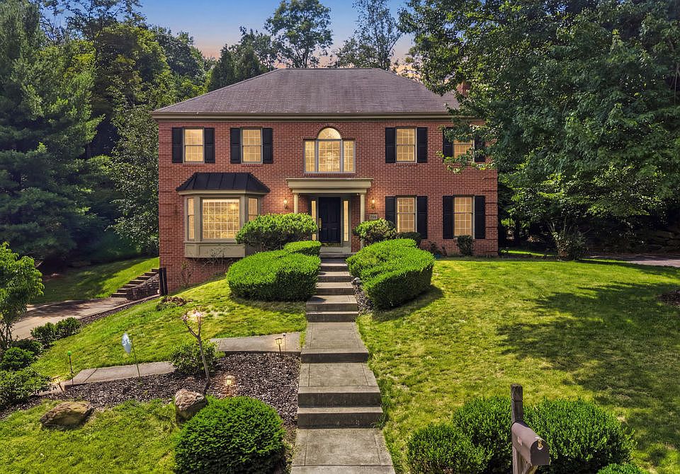 1st image of 208 Virginia Manor Dr