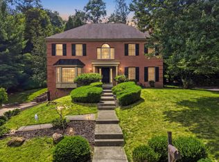 208 Virginia Manor Dr, Pittsburgh, PA 15215