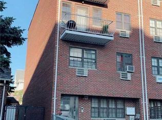 4009 68th St, Flushing, NY 11377