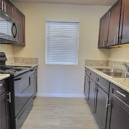 4th image of 218 E Merlayne Dr APT 3