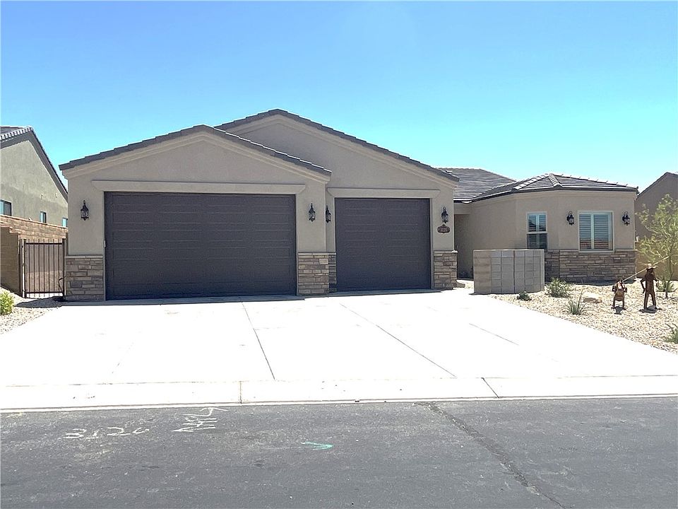 2nd image of 3120 Esmerelda Drive