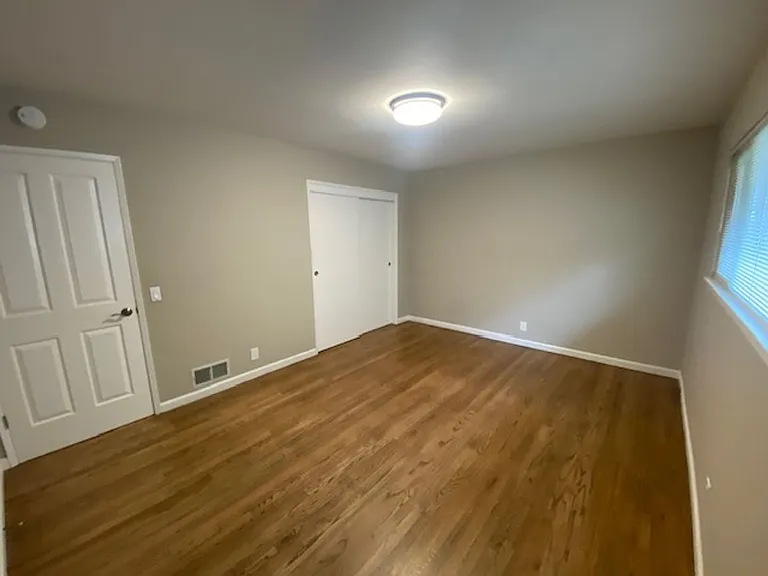 920 Crest Ave — Photo 24