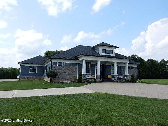2nd image of 1160 Woodsdale Farm Dr