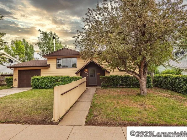 1206 Mitchell St, Laramie, WY 82072