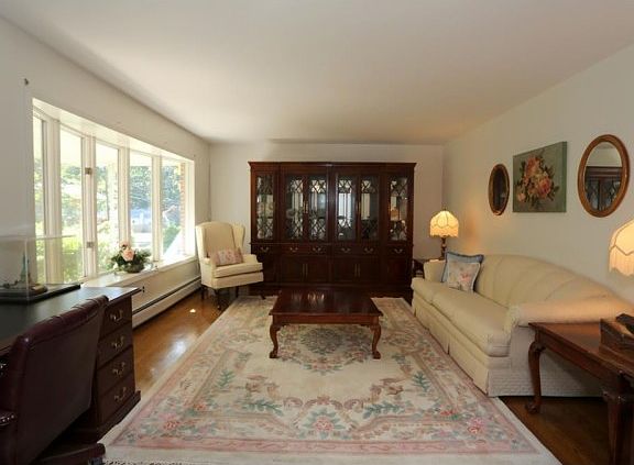 2nd image of 114 Gatto Ln
