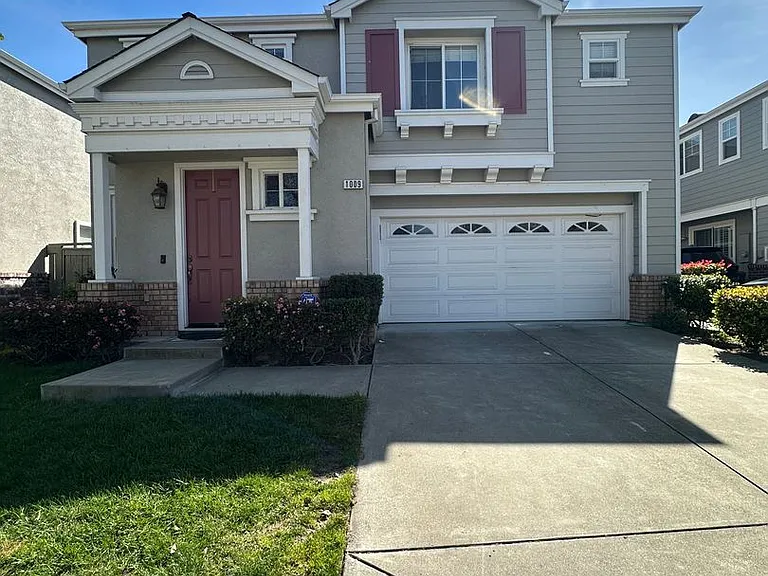 1009 Craftsman Dr — Photo 1