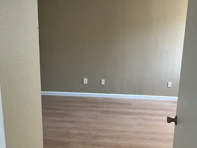 7 Lancaster Cir #235 — Photo 7