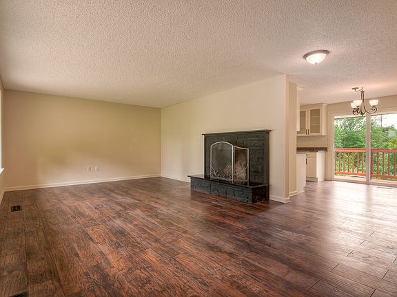 5th image of 10320 61st Ave E