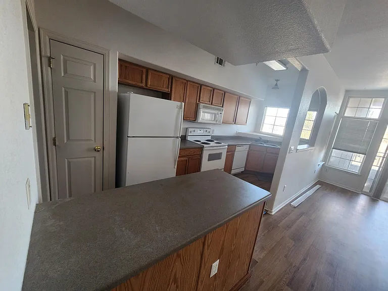 9530 E Florida Ave #2009 — Photo 16