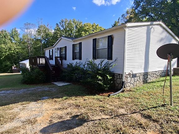 2nd image of 4563 Skipwith Rd