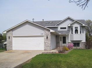 1115 Buchanan Cir NE, Blaine, MN 55434