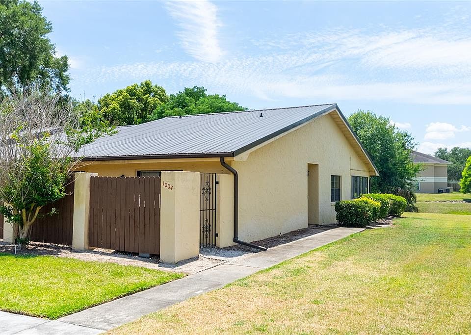 1st image of 1004 MEDINAH DRIVE