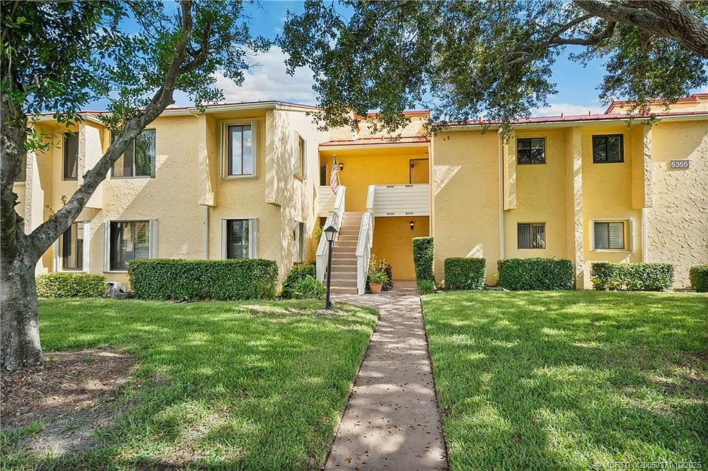 5355 SE Miles Grant Rd APT E212