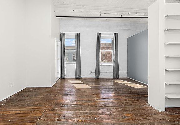 3rd image of 249 19th St APT 4B
