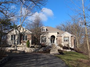 70 Old Creek Rd, Palos Park, IL 60464