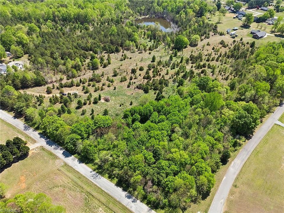1st image of 0 Knoll Ridge Rd