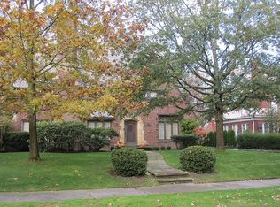 2946 Carlton Rd, Shaker Heights, OH 44122