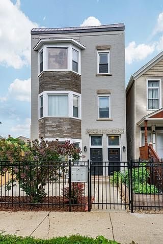 1st image of 1711 N Whipple St #2