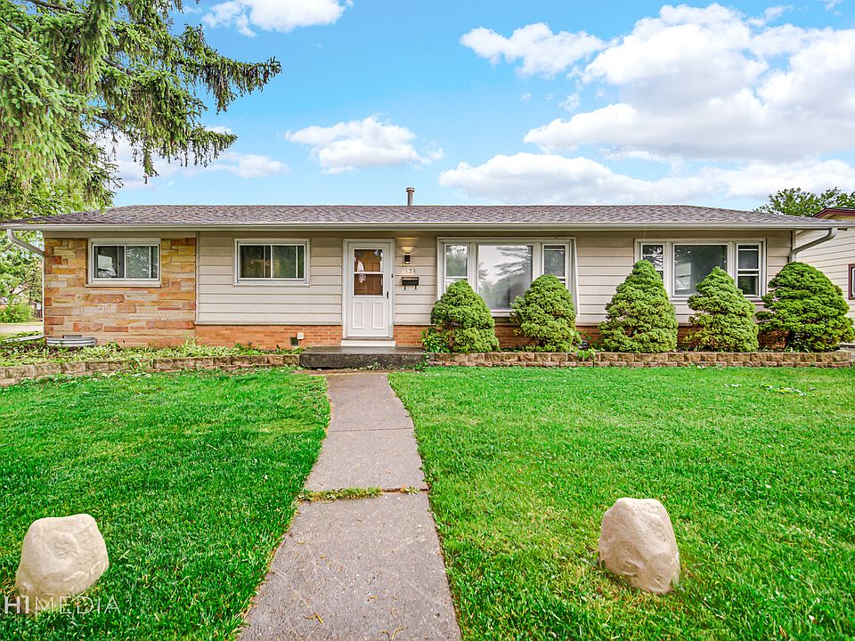 1st image of 131 Shadywood Ln