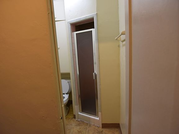 4th image of 350 E Cypress Ave W #Cy1-02c