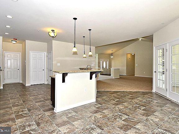 5th image of 6847 Barlowe Ct