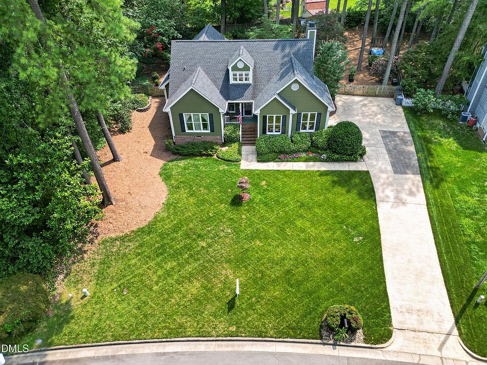 1st image of 828 Joyner Ct