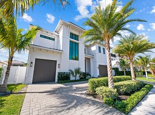 2420 NE 48th St, Lighthouse Pt, FL 33064