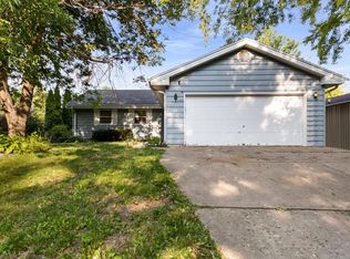 6220 N 102nd St, Milwaukee, WI 53225
