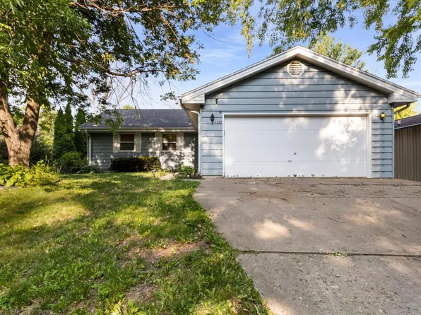 6220 North 102nd STREET, Milwaukee, WI 53225