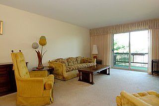 2nd image of 502 Redondo Dr APT 306