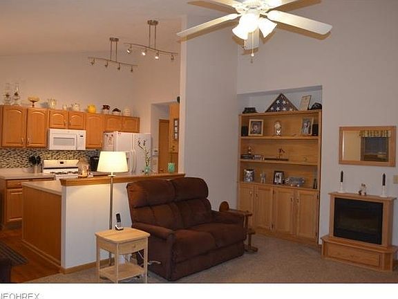 5th image of 4465 Lockmoor Ln