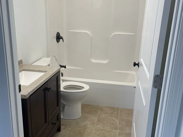 8 Grove St #402 — Photo 6