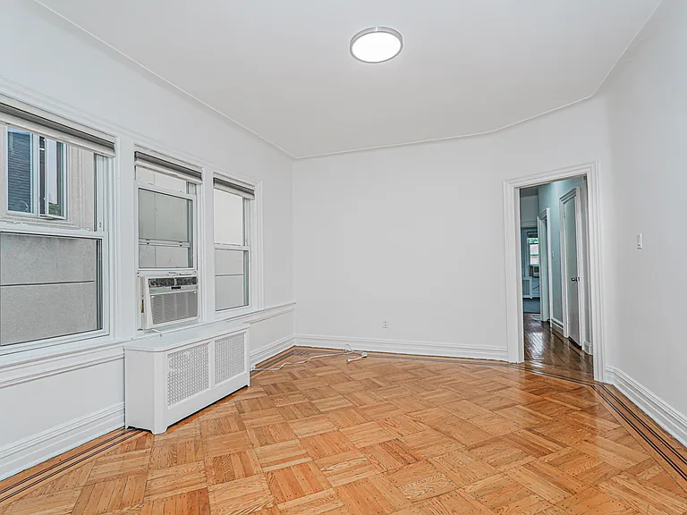 1774 E 17th St #1 — Photo 10