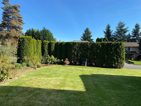 5th image of 16206 NE 45th Ct