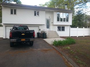 195 Central Ave, Bohemia, NY 11716