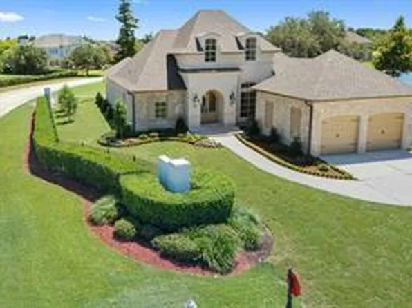 2 Harbour Town Ct, New Orleans, LA 70131