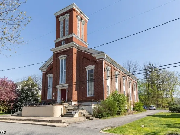 15 School Street #3, Franklin Twp., NJ 08802