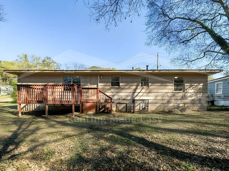 832 Alden Ave — Photo 4