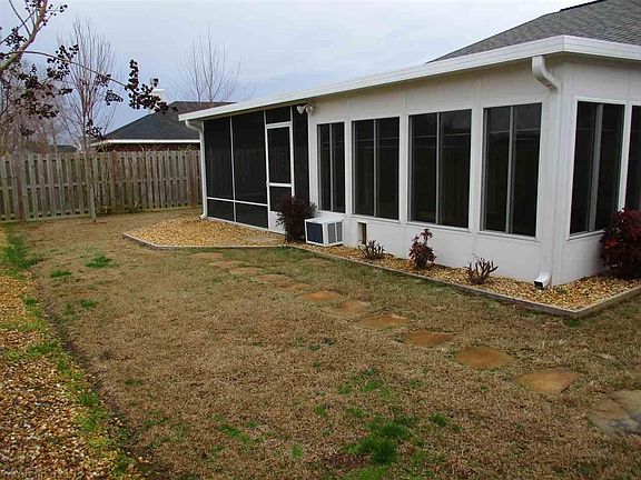 3rd image of 2663 E Ashford Park Dr
