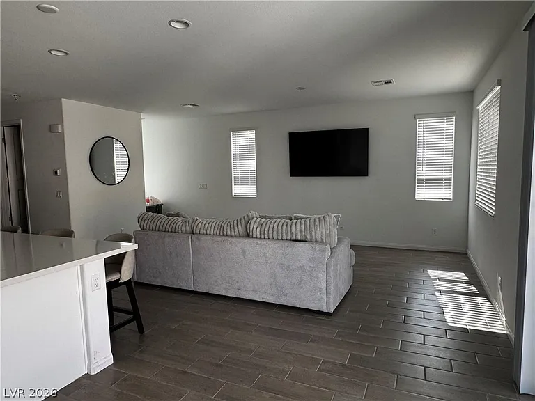 949 Ferodale Ave — Photo 17