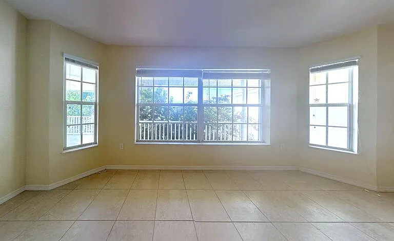 95 White Marsh Ln — Photo 5