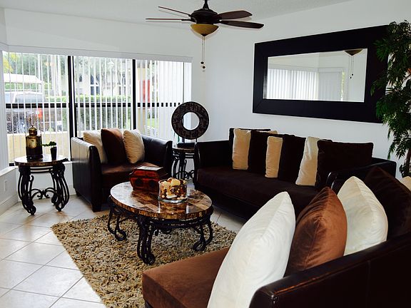4th image of 3967 Cocoplum Cir #36102