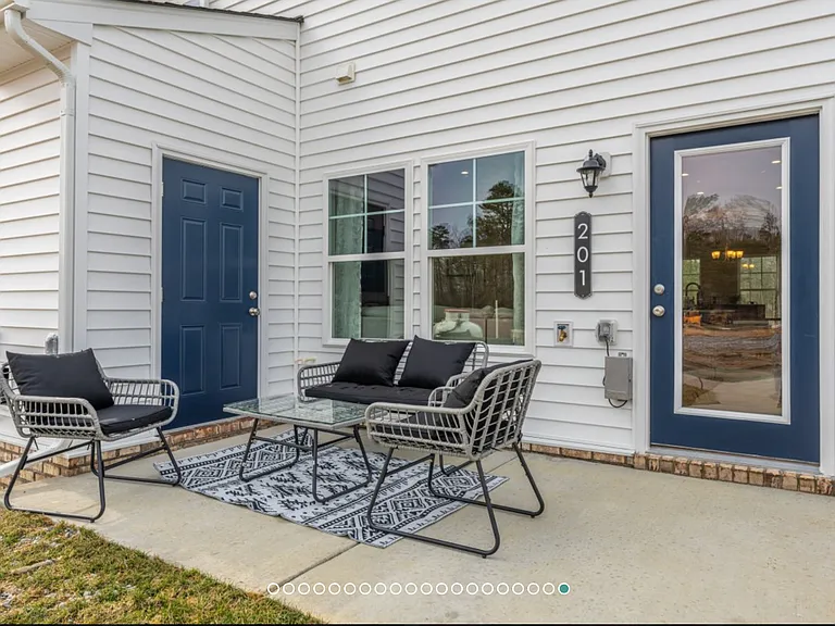 202 Greenpark Rd — Photo 28