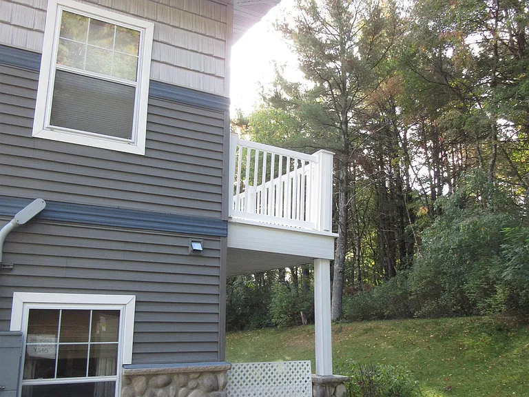 114 Pilgrim Dr — Photo 5