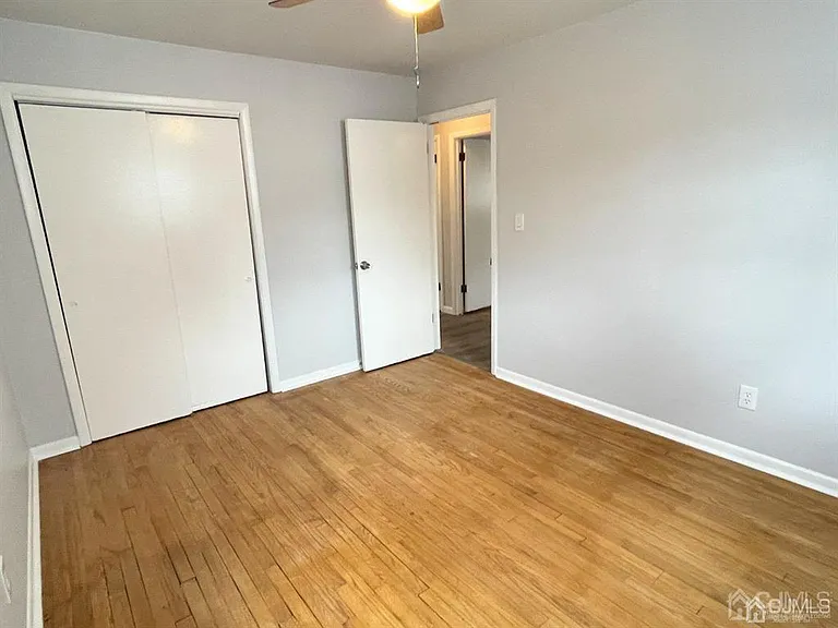34 Cedar Ave — Photo 14