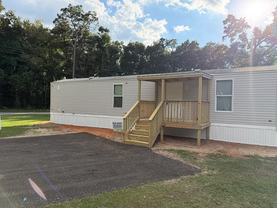 410 W Hope Dr #1