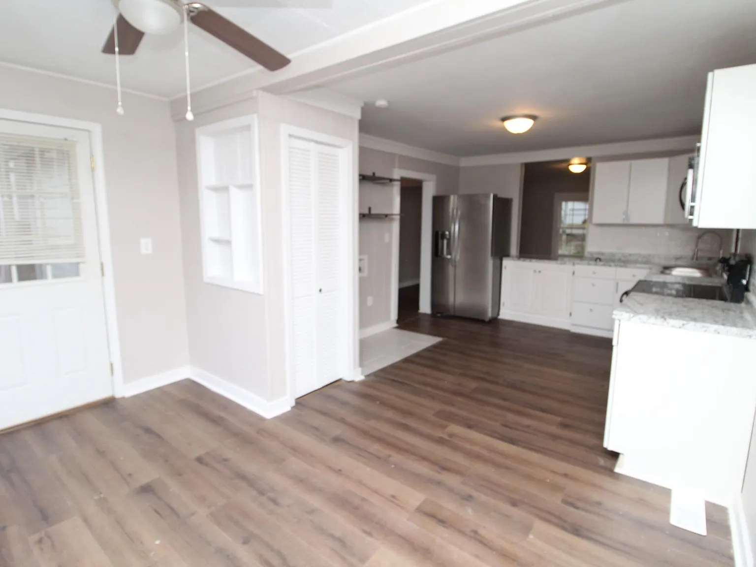640 Highpoint Dr — Photo 4