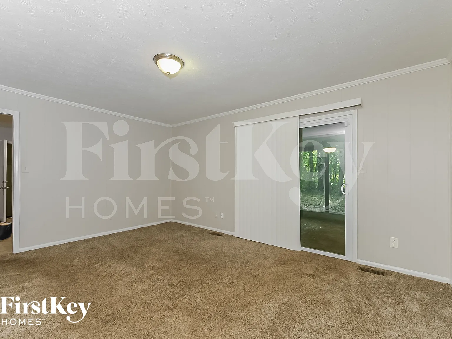 3 bed, 2.0 bath, 1372 sqft, $1,470 — Photo 3